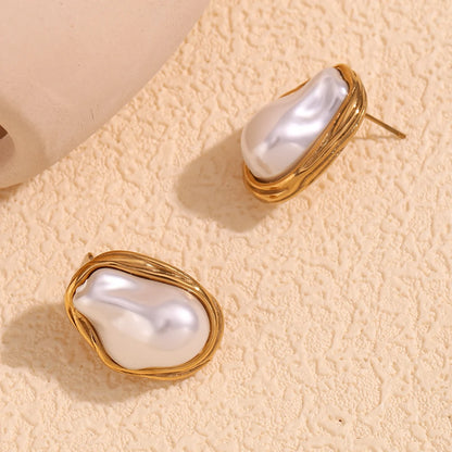 Oriel Pearl Earrings