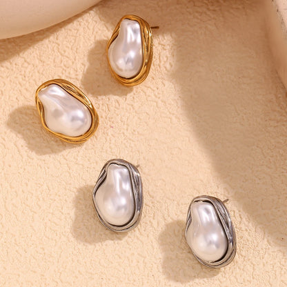 Oriel Pearl Earrings