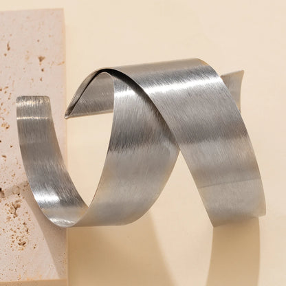 Zuuki Cuff Bangle